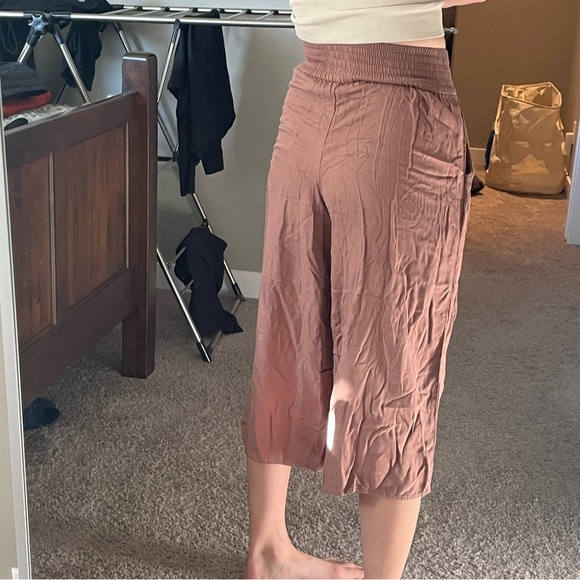 Aritizia dusty rose crop - Picture 3 of 3